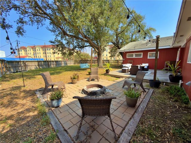 736 Santa Anita Dr, Kingsville, TX 78363