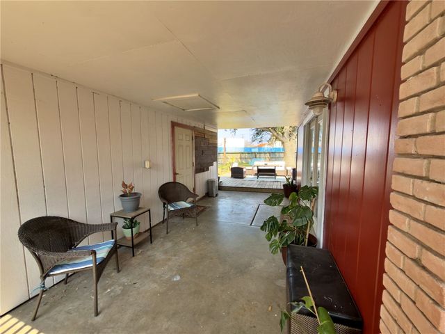 736 Santa Anita Dr, Kingsville, TX 78363