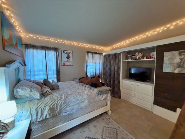 736 Santa Anita Dr, Kingsville, TX 78363