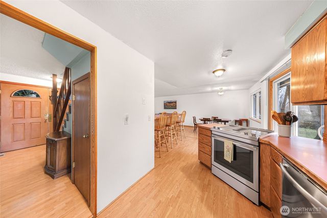 1684 Brookwood Drive, Ferndale, WA 98248