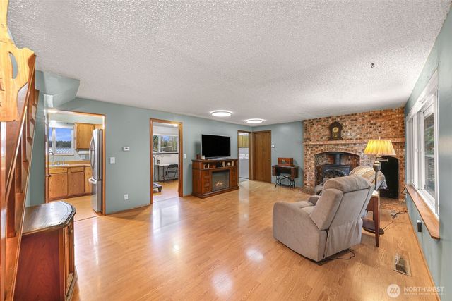 1684 Brookwood Drive, Ferndale, WA 98248