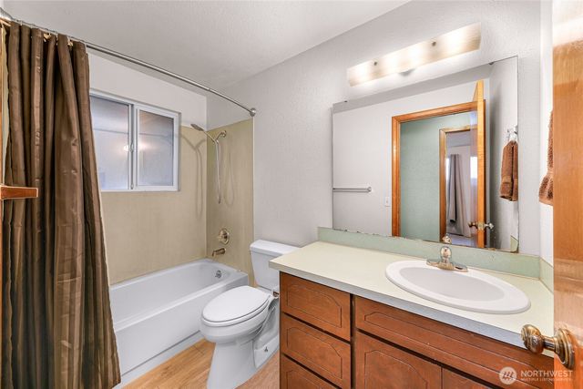 1684 Brookwood Drive, Ferndale, WA 98248