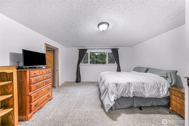 1684 Brookwood Drive, Ferndale, WA 98248