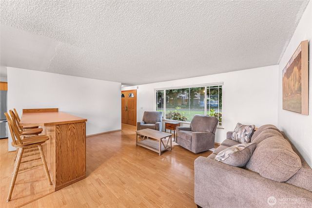 1684 Brookwood Drive, Ferndale, WA 98248
