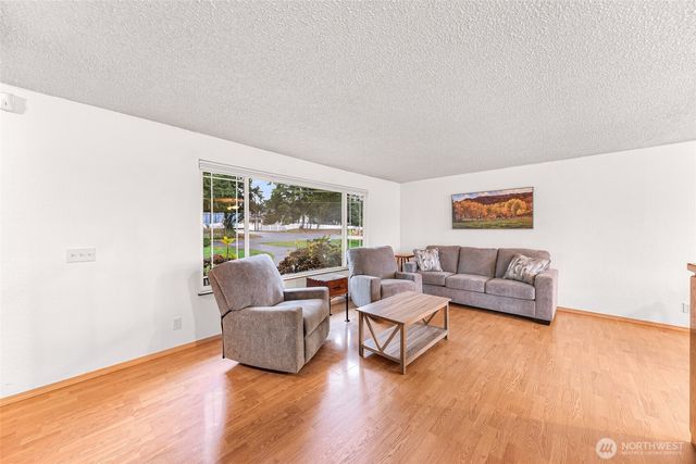 1684 Brookwood Drive, Ferndale, WA 98248