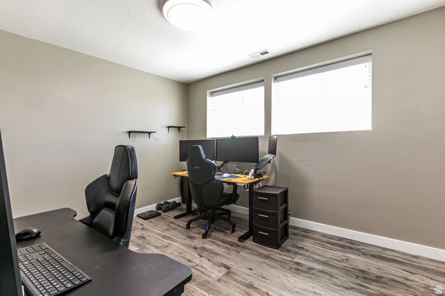 2324 W CHATEAU DR, Roy, UT 84067