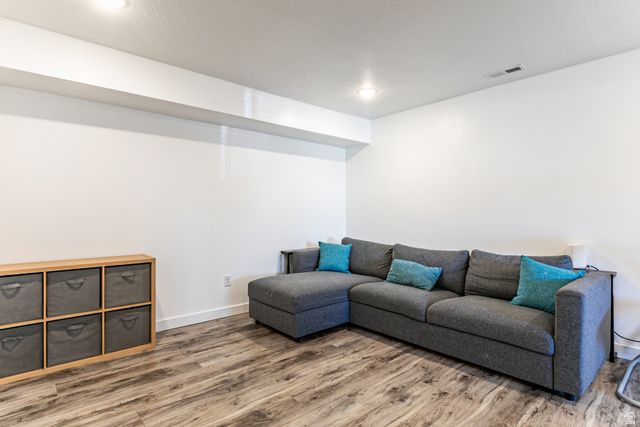 2324 W CHATEAU DR, Roy, UT 84067