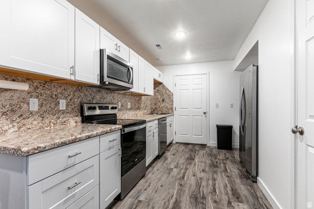 2324 W CHATEAU DR, Roy, UT 84067