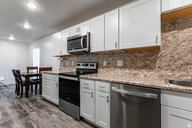 2324 W CHATEAU DR, Roy, UT 84067