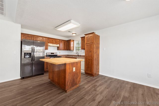 11225 S 275th East Avenue, Coweta, OK 74429