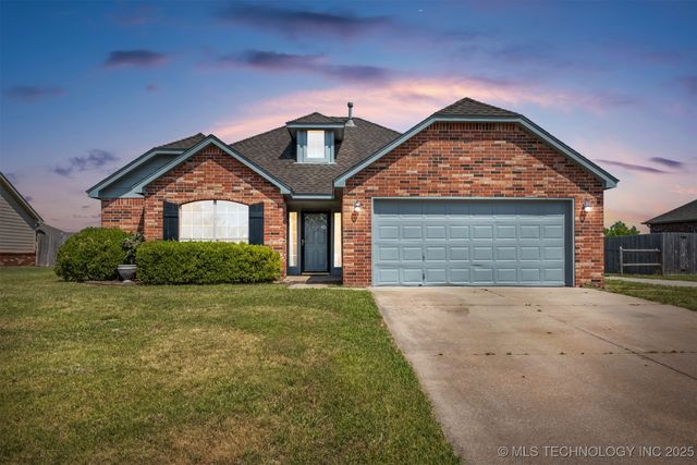 11225 S 275th East Avenue, Coweta, OK 74429