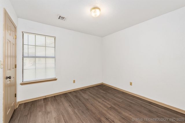 11225 S 275th East Avenue, Coweta, OK 74429