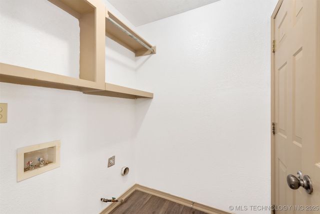 11225 S 275th East Avenue, Coweta, OK 74429