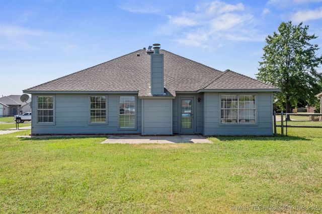 11225 S 275th East Avenue, Coweta, OK 74429