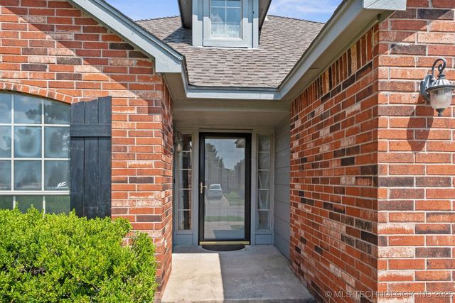 11225 S 275th East Avenue, Coweta, OK 74429