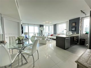 500 Brickell Ave 3302, Miami, FL 33131