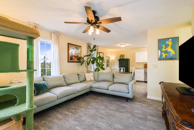 100 OLIVE ST, Staunton, VA 24401