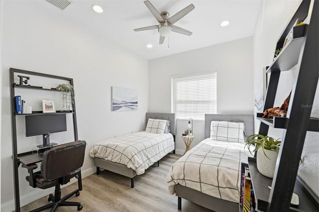 5412 PARKWAY DRIVE, Belle Isle, FL 32809
