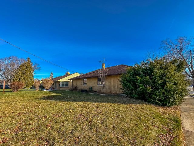 5659 S Quality AVENUE, Cudahy, WI 53110