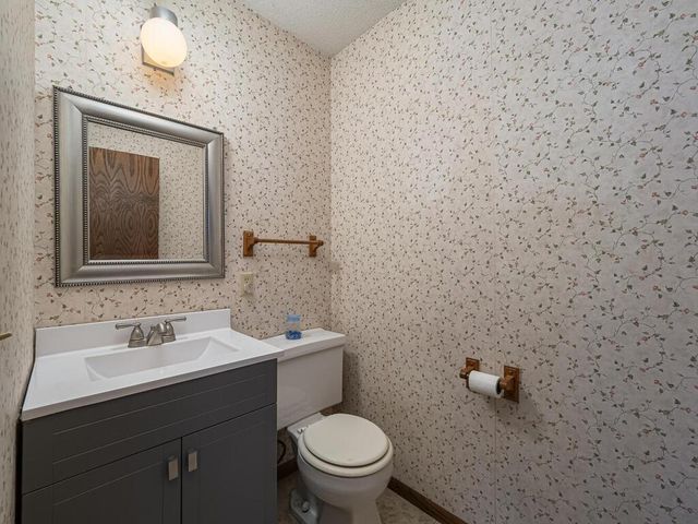 23086 County Road 44, Saint Augusta, MN 55320