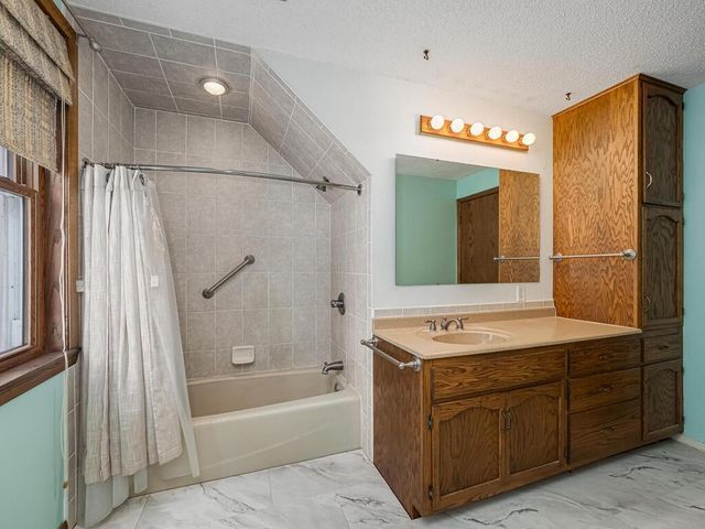 23086 County Road 44, Saint Augusta, MN 55320