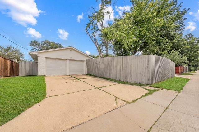 7636 La Risa Drive, Dallas, TX 75248