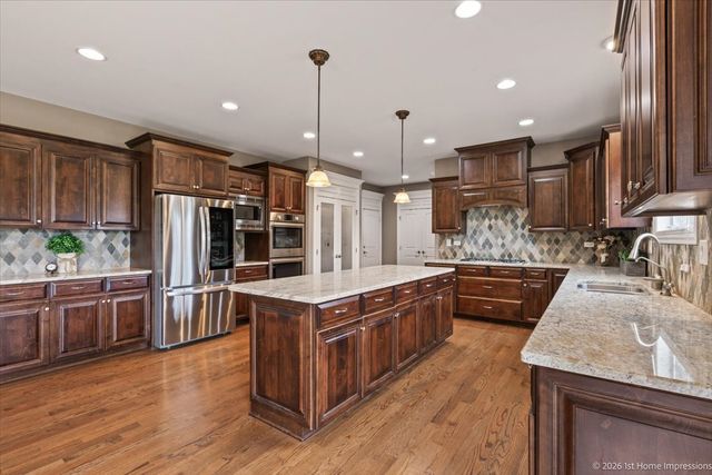 8580 Stone Creek Boulevard, Frankfort, IL 60423