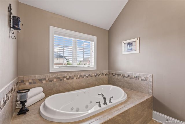 8580 Stone Creek Boulevard, Frankfort, IL 60423