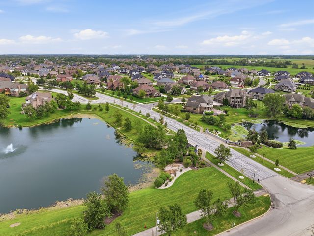 8580 Stone Creek Boulevard, Frankfort, IL 60423