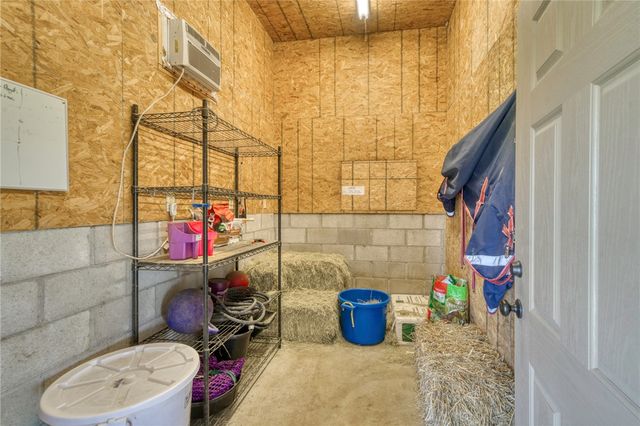 9652 Locke Road, Bryan, TX 77808