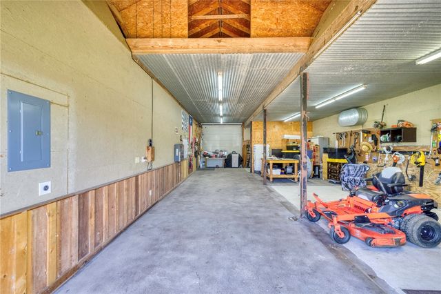 9652 Locke Road, Bryan, TX 77808