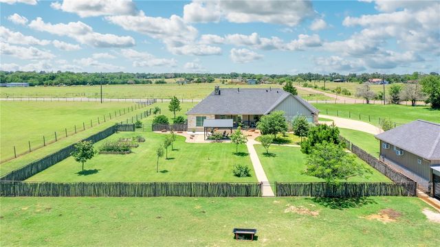 9652 Locke Road, Bryan, TX 77808