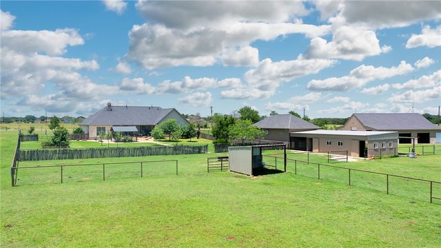 9652 Locke Road, Bryan, TX 77808