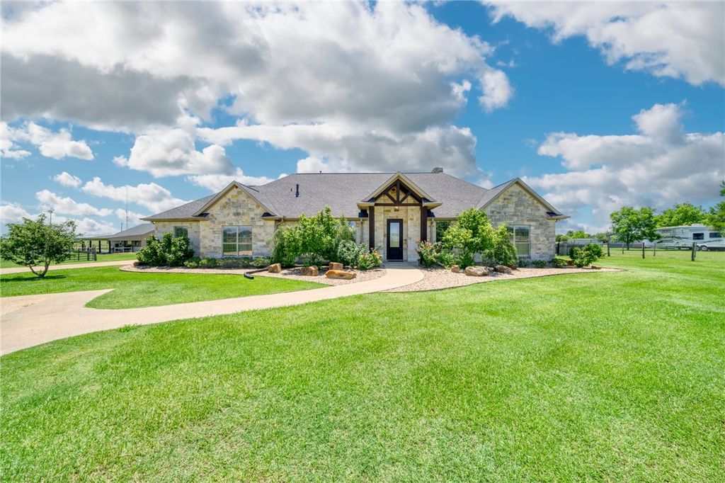 9652 Locke Road, Bryan, TX 77808