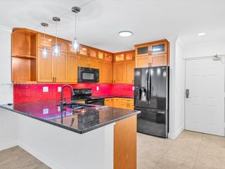 10900 SW 104th St 114, Miami, FL 33176