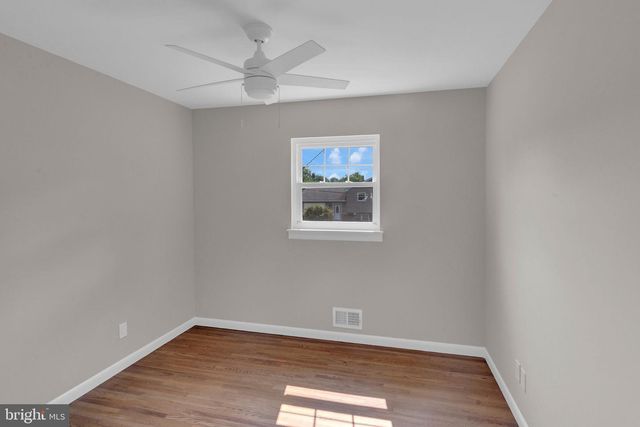 211 FRONT ST, Mount Holly, NJ 08060