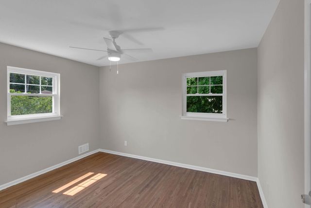211 FRONT ST, Mount Holly, NJ 08060