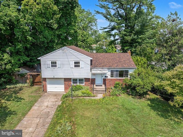 211 FRONT ST, Mount Holly, NJ 08060