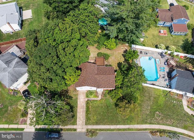 211 FRONT ST, Mount Holly, NJ 08060