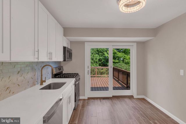 211 FRONT ST, Mount Holly, NJ 08060