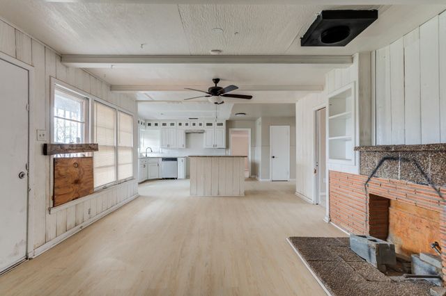 2213 33rd Street, Lubbock, TX 79411