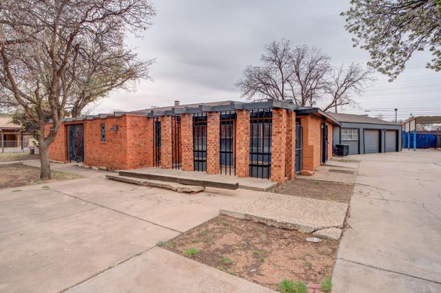 2213 33rd Street, Lubbock, TX 79411
