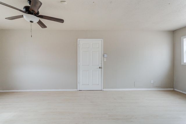 2213 33rd Street, Lubbock, TX 79411