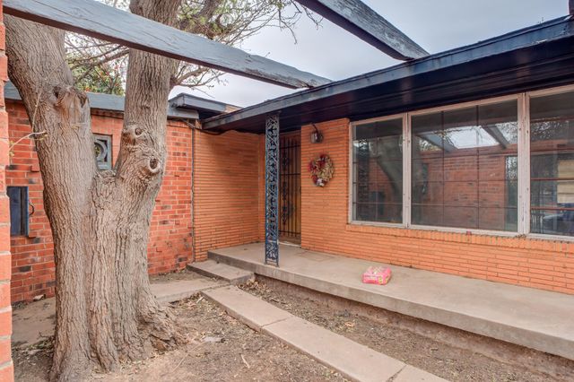 2213 33rd Street, Lubbock, TX 79411