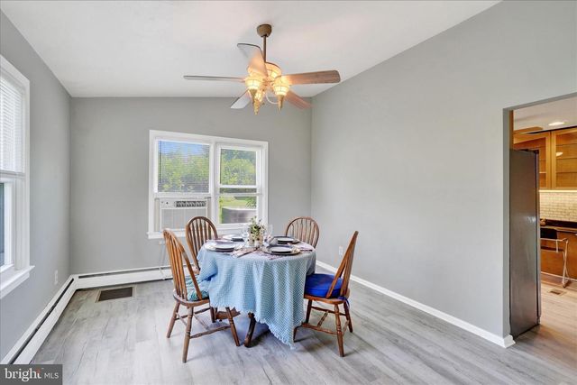 4158 TROWBRIDGE RD, York, PA 17402