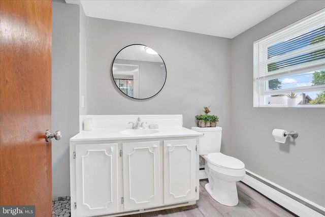 4158 TROWBRIDGE RD, York, PA 17402