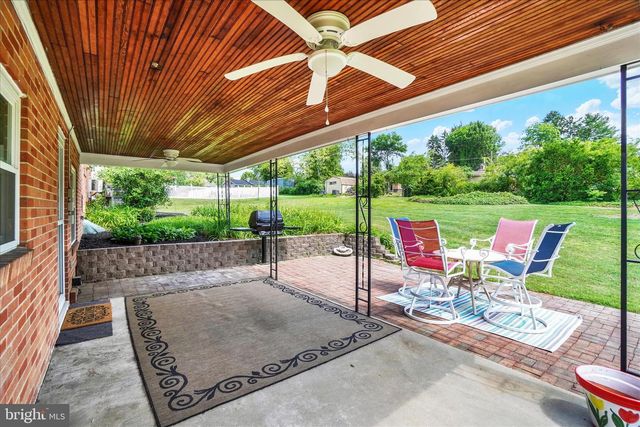 4158 TROWBRIDGE RD, York, PA 17402