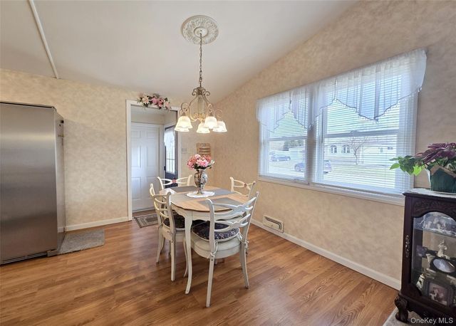 32 Dennis Drive, Lake Ronkonkoma, NY 11779