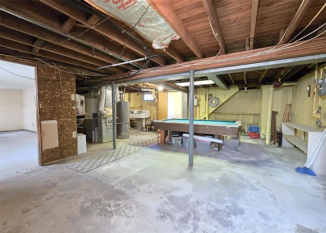 32 Dennis Drive, Lake Ronkonkoma, NY 11779