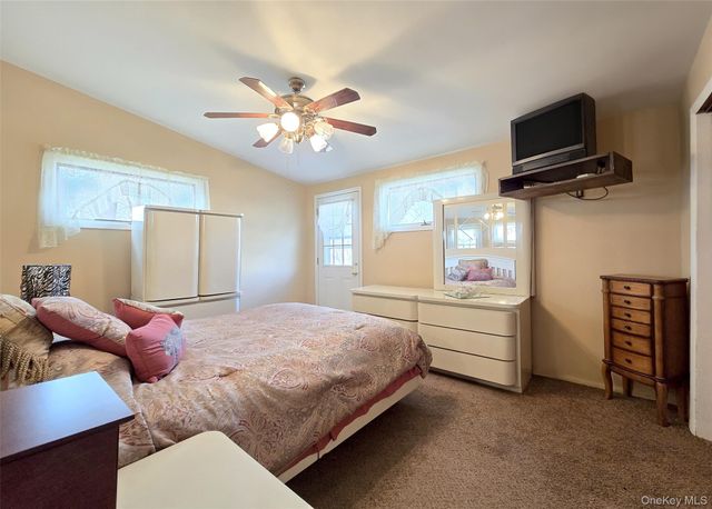 32 Dennis Drive, Lake Ronkonkoma, NY 11779